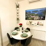 Vibe S32 Apartman,ac,free Parking Székesfehérvár