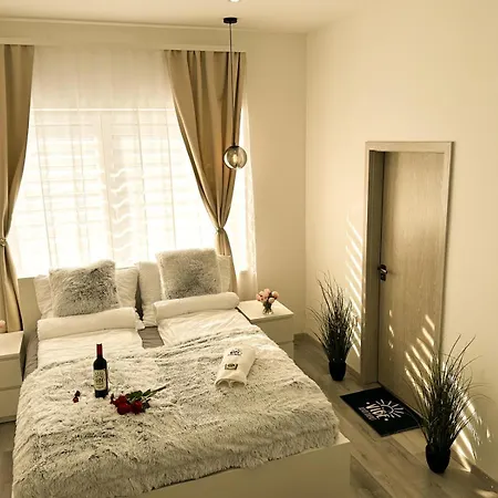 Vibe S32 Apartman,ac,free Parking Apartmán *