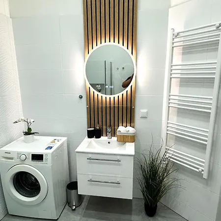 Vibe S32 Apartman,ac,free Parking * Szekesfehervar