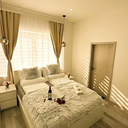 Vibe S32 Apartman,ac,free Parking Székesfehérvár