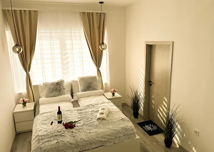 Vibe S32 Apartman,ac,free Parking شقة *
