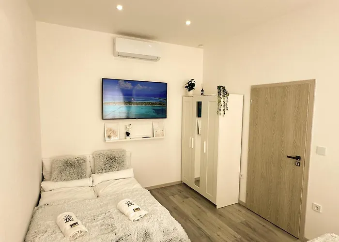 شقة Vibe S32 Apartman,ac,free Parking