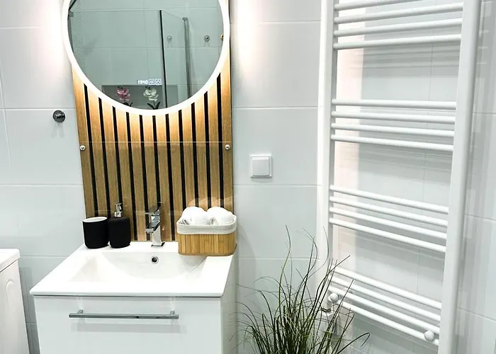 شقة Vibe S32 Apartman,ac,free Parking *