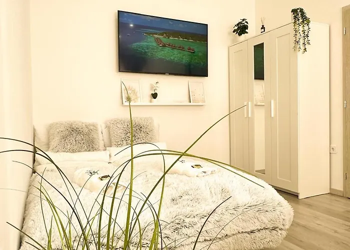 شقة Vibe S32 Apartman,ac,free Parking *